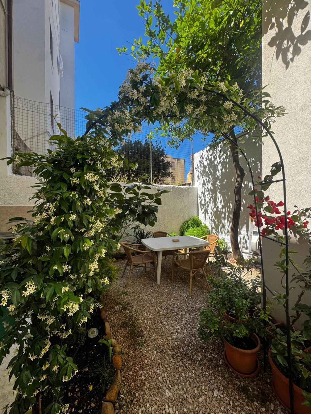 Flowered House With Garden Alghero Eksteriør billede